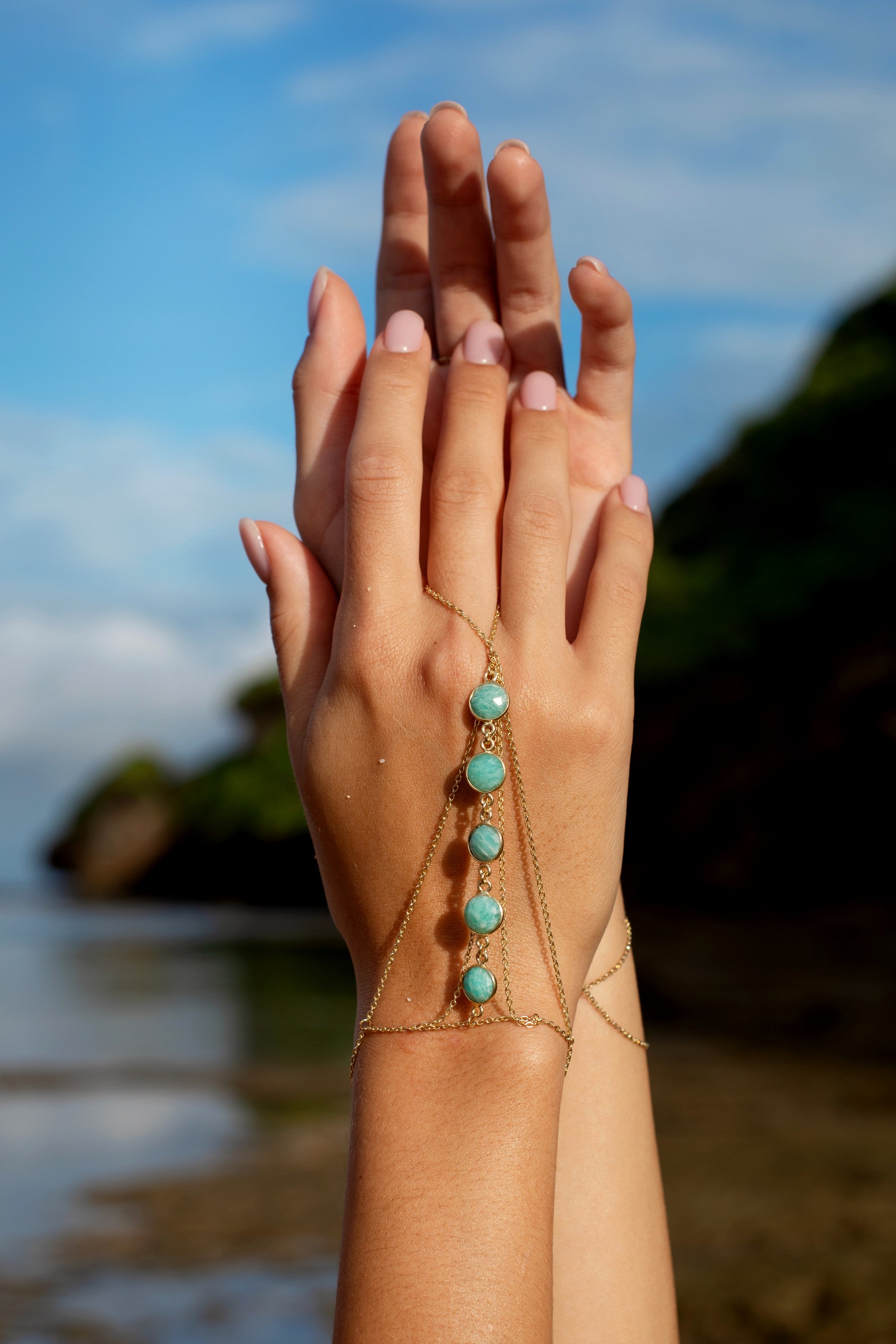Amaanyi Hand Chain in Amazonite