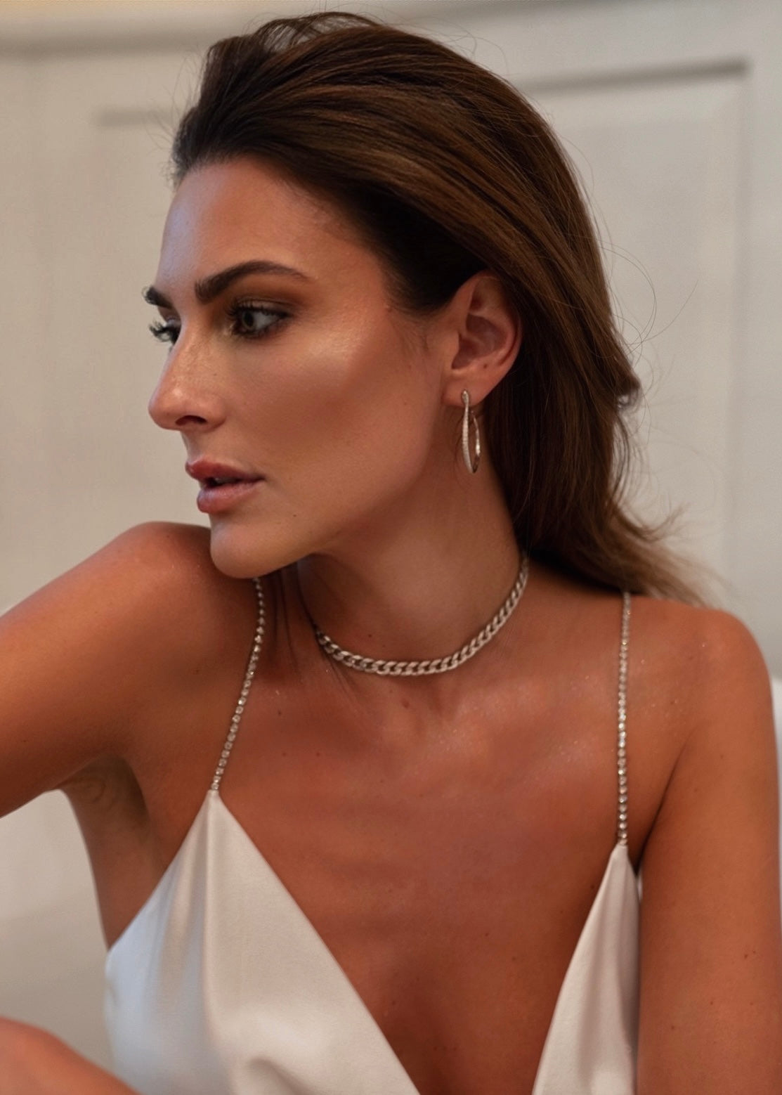 Noha choker styled with a simple T-shirt