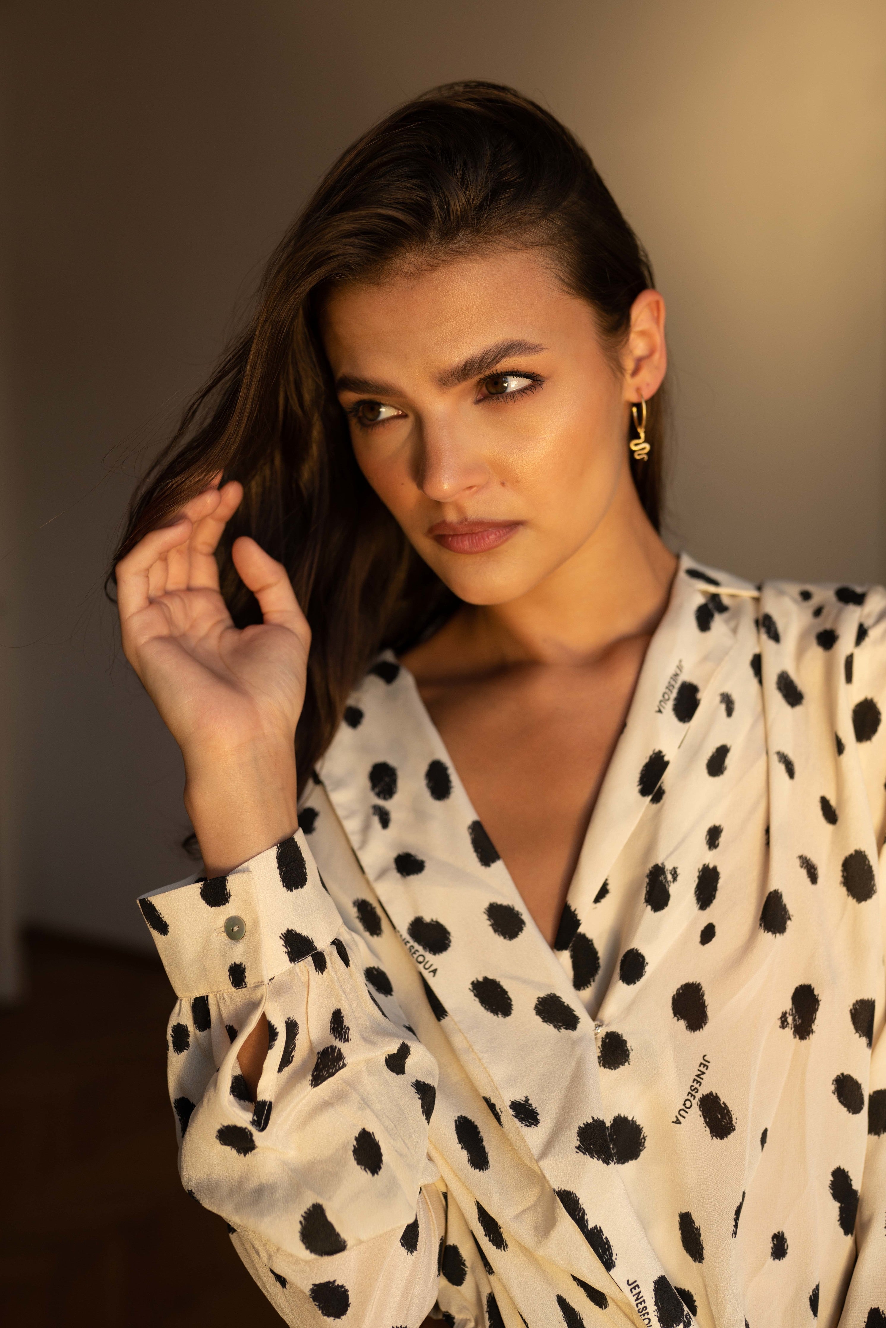 Ejo serpent earrings, side profile