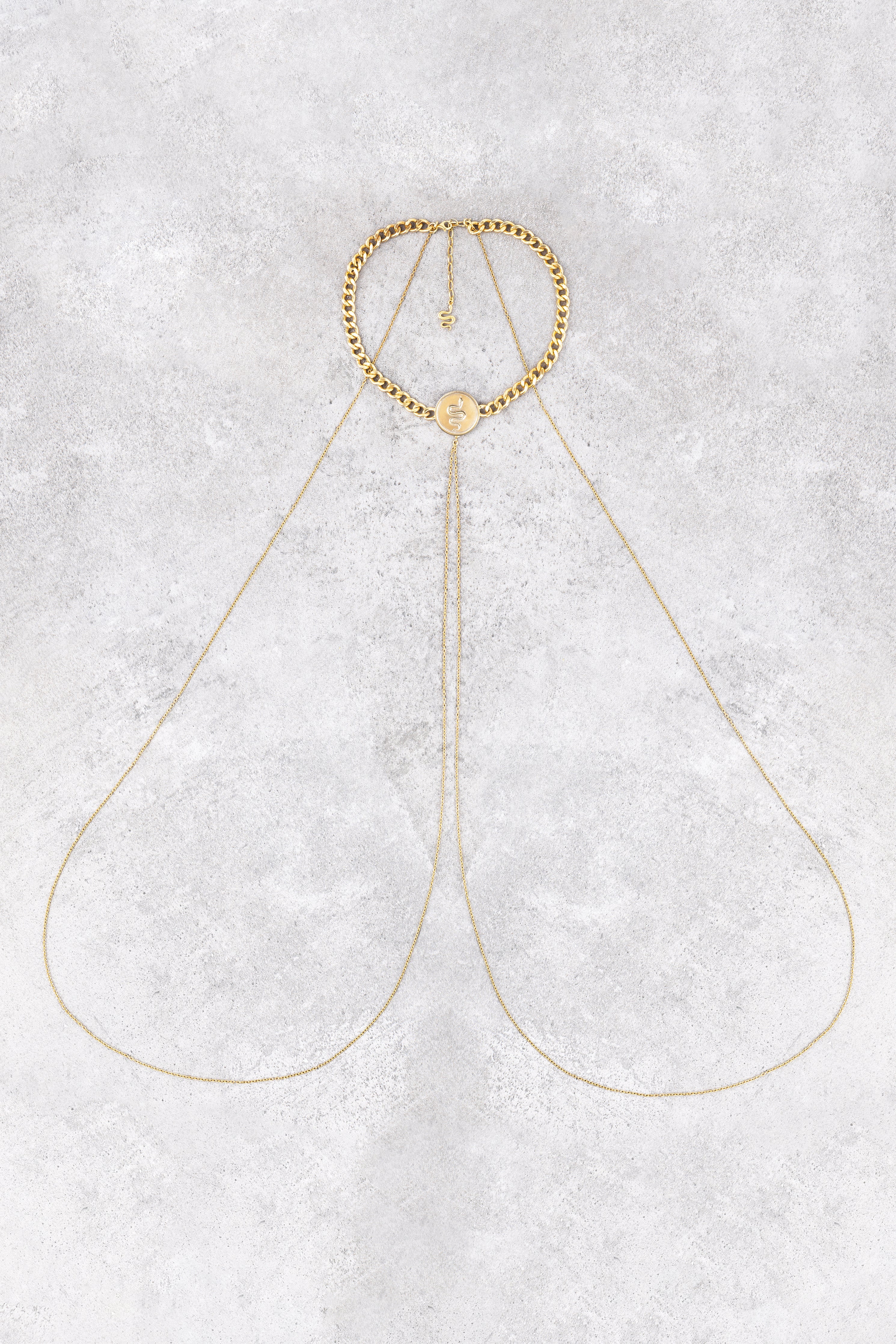 Oray choker, product detail against a neutral background