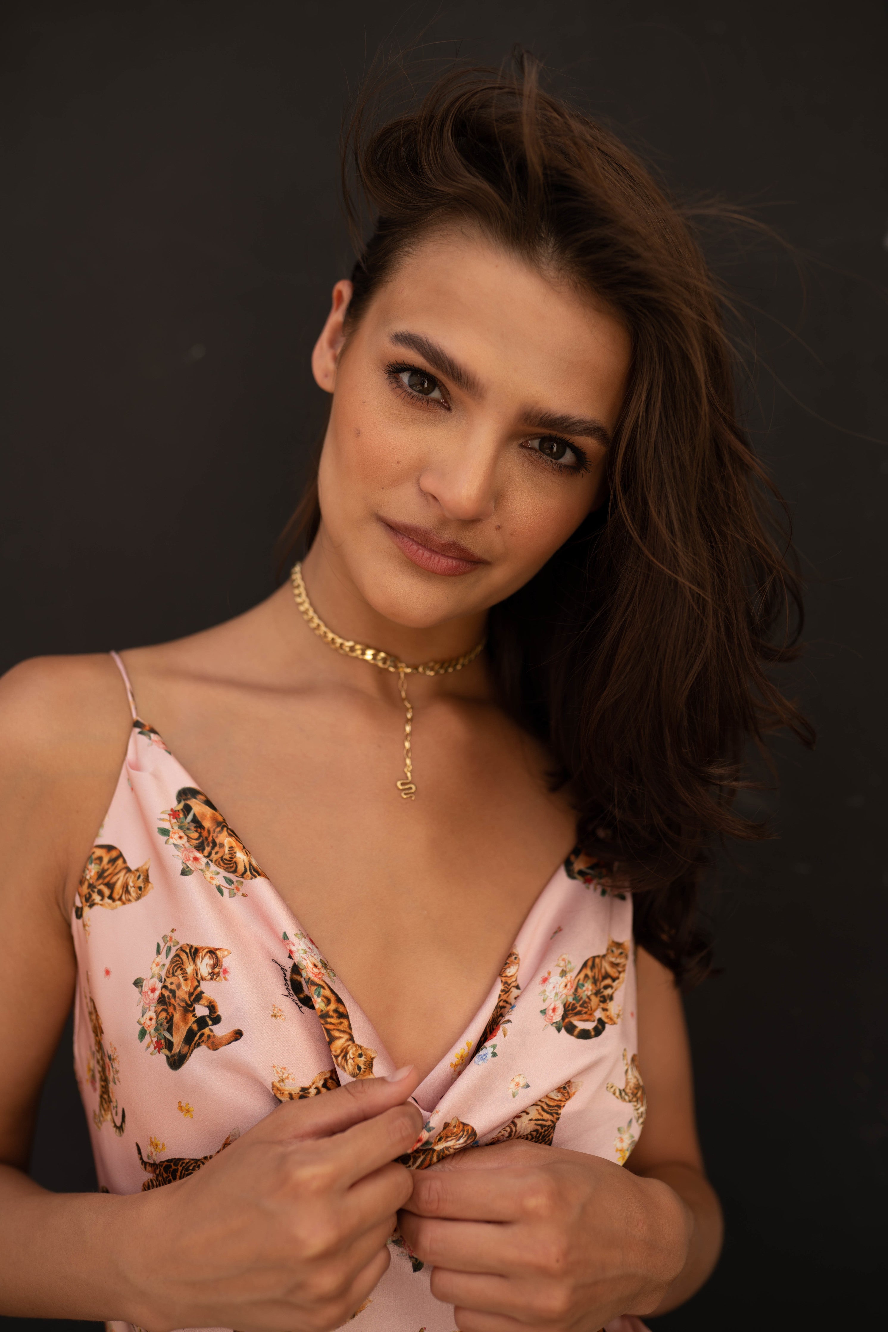 Noha choker, flat lay product photo