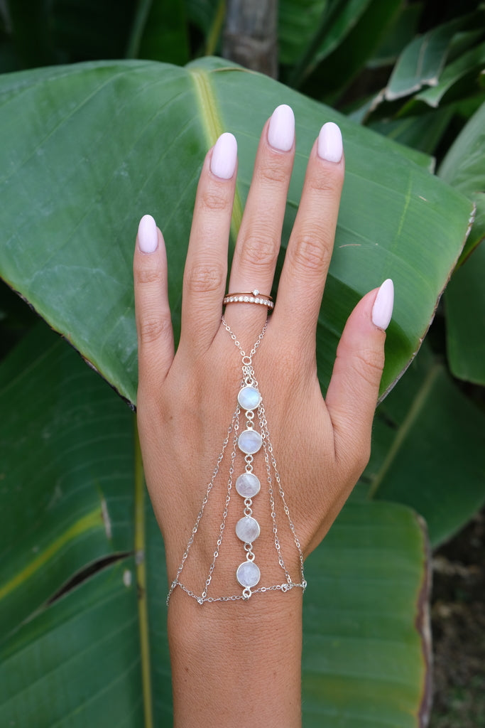 Amaanyi Hand Chain